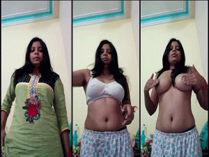 Desi girl hot boob show