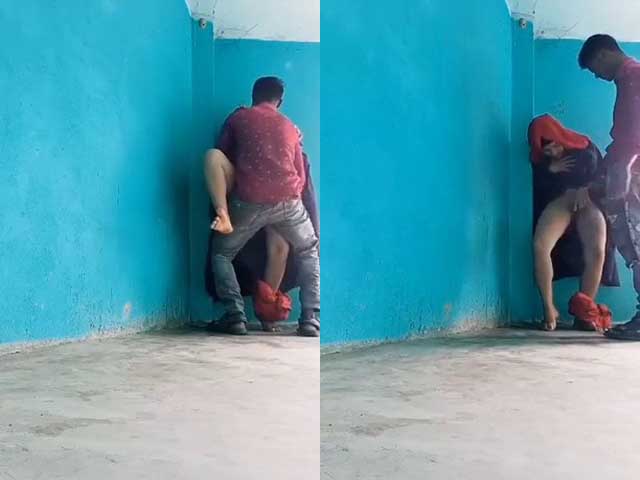 Hijabi Muslim girl caught fucking secretly