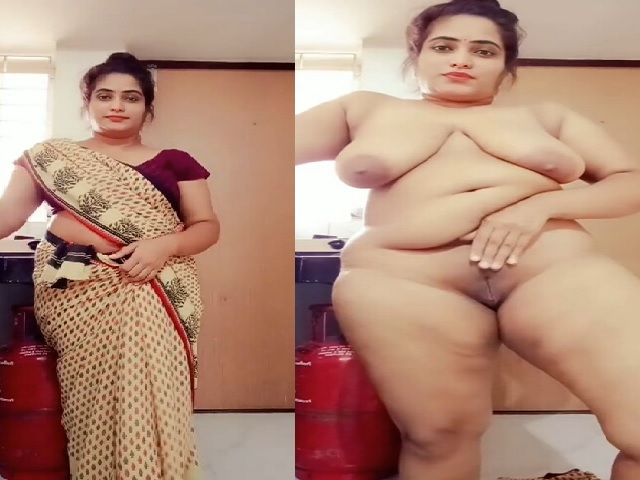 big boobs wife stripping her saree and