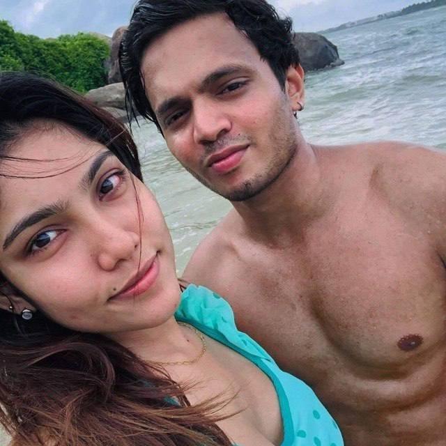 newly married Srilankan couple honeymoon hot