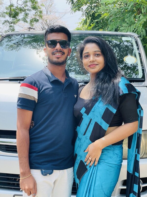 Srilankan newly married couple honeymoon