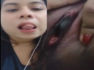 horny babe black pussy exposing video call sex