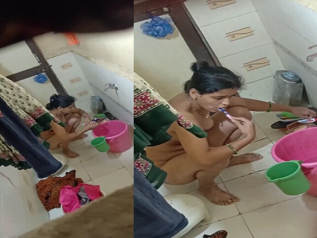 naked bhabhi in bathroom brushing before nude