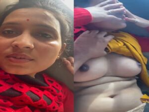 bhabhi beautiful boobs show to horny lover viral