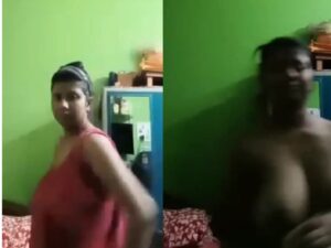 big boobs Dehati wife in nighty dress change