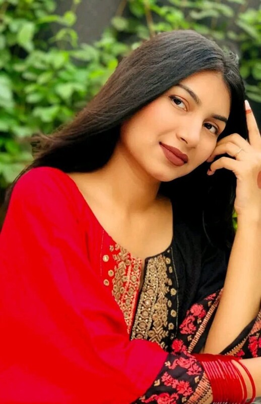 cutest hairy pussy girl naked show to seduce