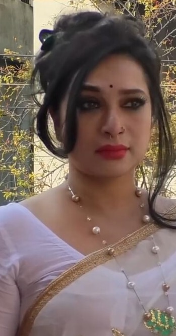 doctor Sabrina viral nude photos and