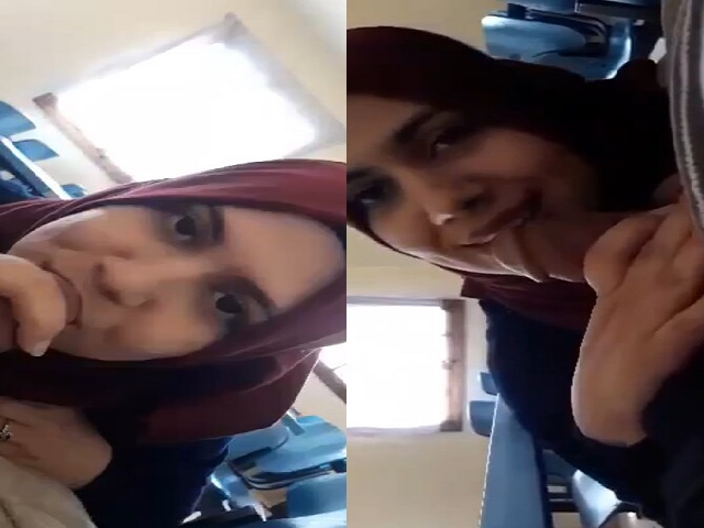 beautiful hijab viral girl blowjob to dehati