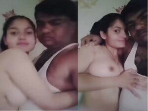 jija kissing saali and her boob press