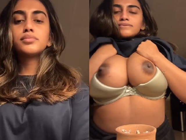 36c boobs size showing topless viral Indian
