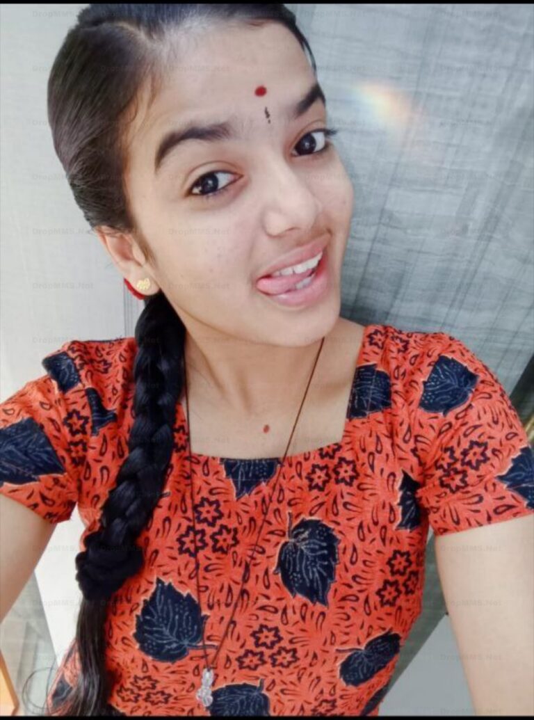 Tamil maami ponnu hairy pussy and sexy boobs