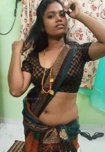 Telugu slutty wife removing saree and boobs