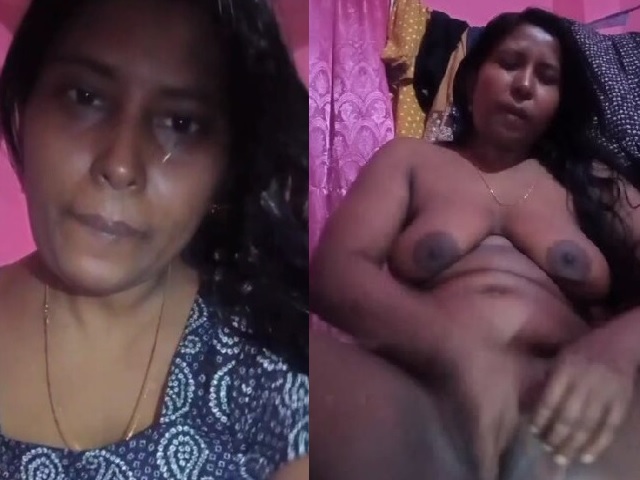 black beauty fingering pussy in nudity viral