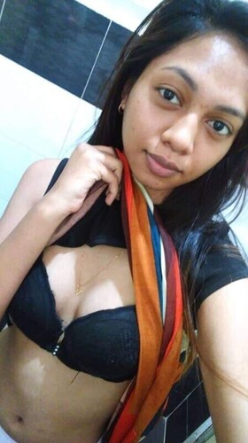 nude Tamil slim girl showing small boobs and bushy
