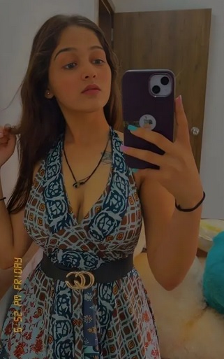 Instagram influencer Isha goes topless in