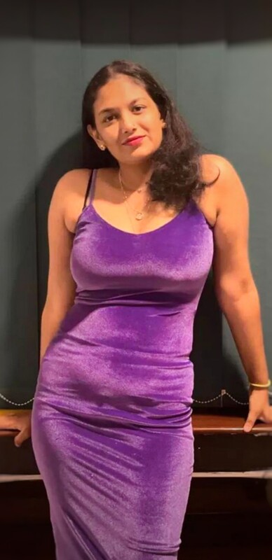 Srilankan wife nude pussy and hot body shape in