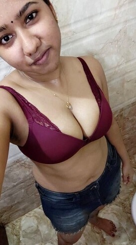 mallu girlfriend virgin pussy and boobs showing to