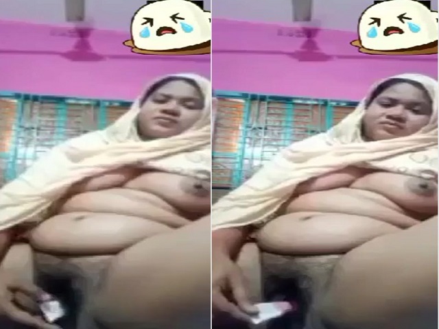 Bengali boudi hairy pussy masturbation with video