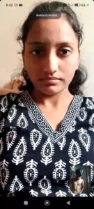 Indian girlfriend in saree showing boobs to