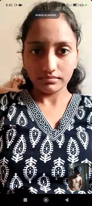 Indian girlfriend in saree showing boobs to