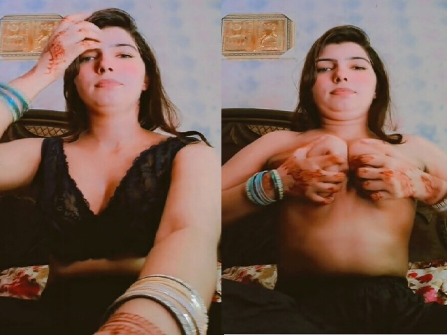 Paki maal topless sexy boobs showing viral