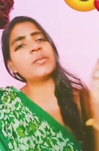 hot aunty on video call showing private body