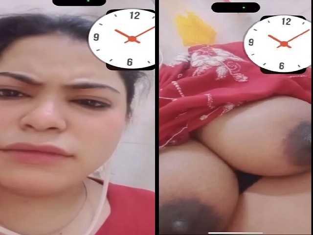 unsatisfied aunty showing huge boobs to lover viral