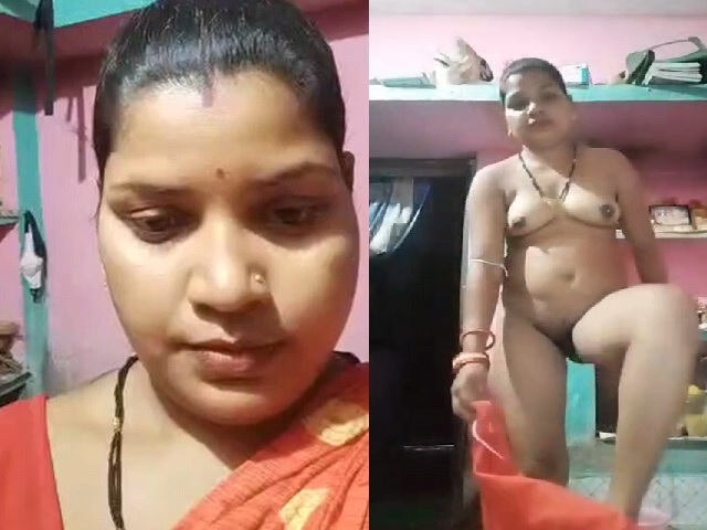 bhabhi in village stripping saree and nude