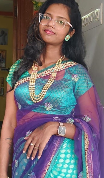 hottest Tamil wife nude striptease selfies for