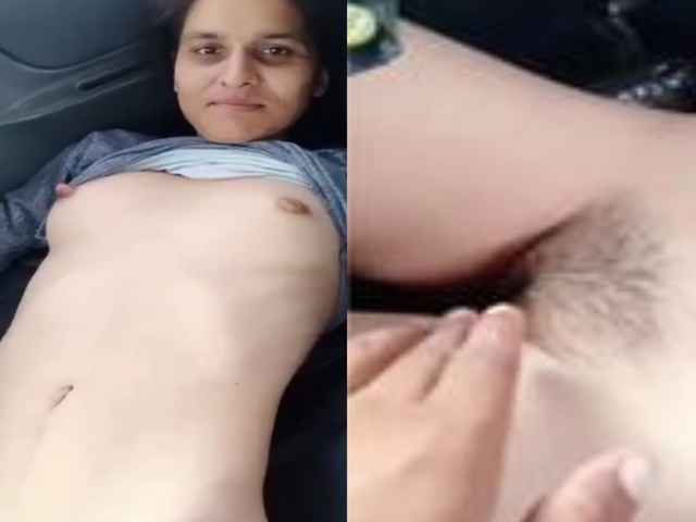 Desi lady in car shows naked body in viral outdoor
