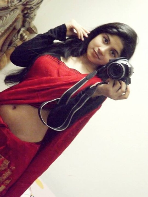 cute girl stripping saree and nipple slip