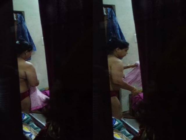 sexy ass mom dress change caught by son from next