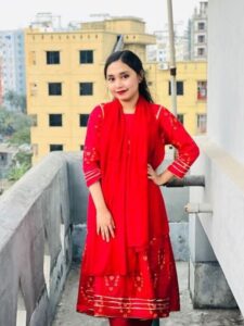 Kolkata IT girl nude selfies trending viral