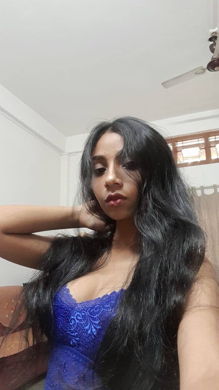 Snapchat girl naked in front of the mirror and