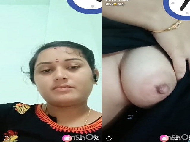 beautiful webcam wife nude boobs showing on