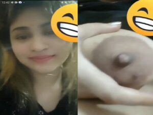 cutest girl live nude show for her boyfriend viral
