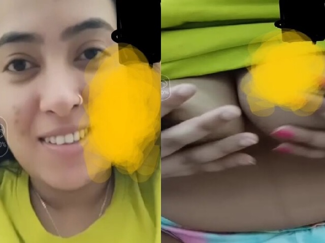 live big boobs showing beautiful girl viral