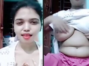 nude fingering videos of horny desi