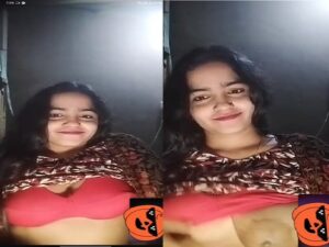 beautiful maal on whatsapp shows boobs viral
