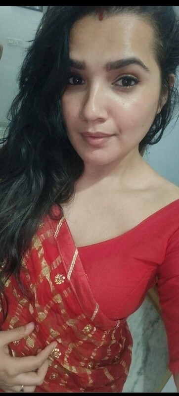 desi wife big booty and nude body showing