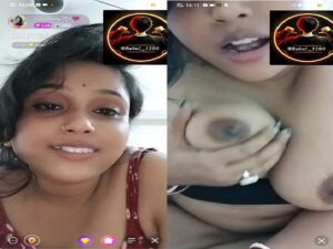 gorgeous Chamet girl naked body showing on