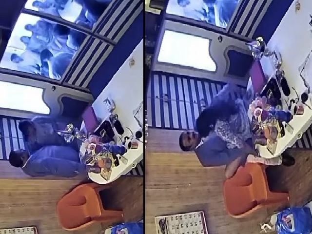 secretary gives blowjob and sex with boss during