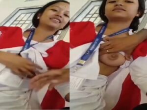 Harom college Assamese girl boob sucking and