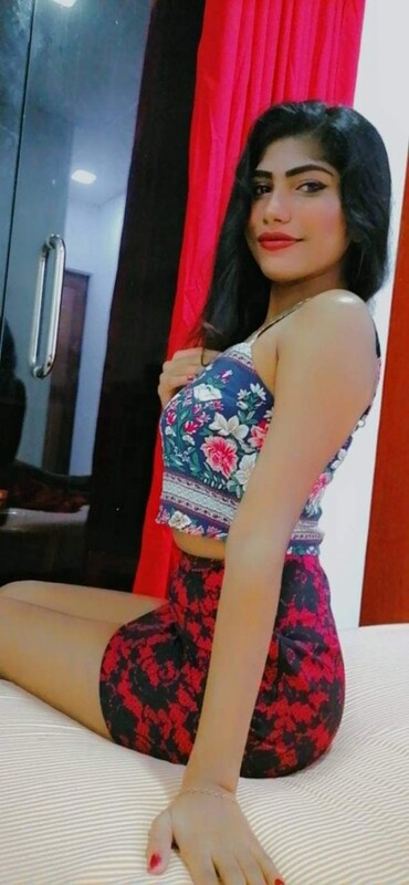 Srilankan sexy girl nude black and white