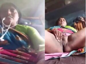 Bengali village boudi pussy fingering after lifting