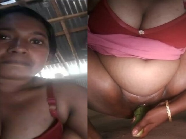 Bengali village pussy masturbating using