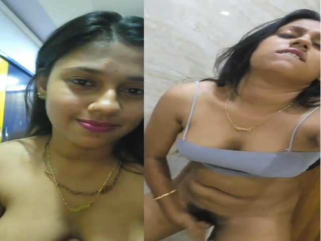 beautiful lips desi girl fingering hairy