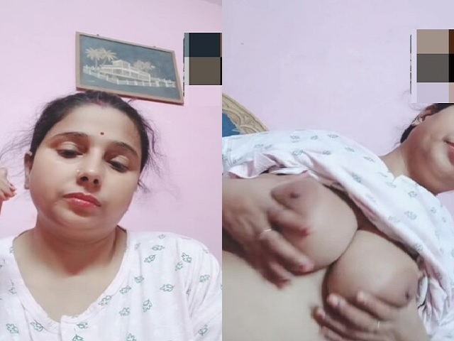 bhabhi selfie video showing her huge milk