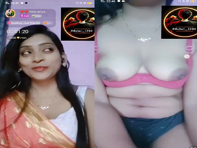 cute Chamet cam girl Priya shows small and sexy