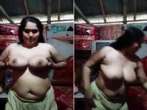 long hair Bengali boudi showing huge boobs viral
